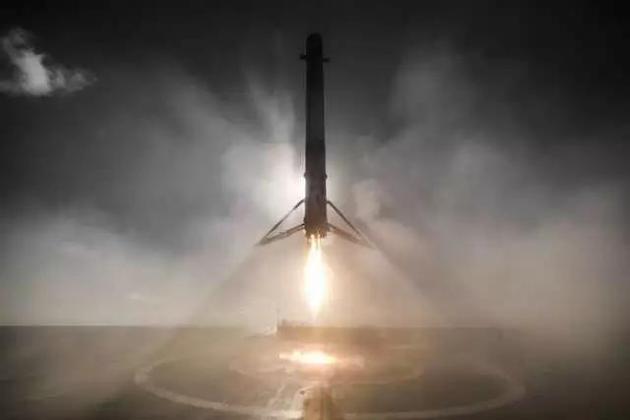 SpaceXѾӥ9һ½غͺϻաͼƬԴSpaceX