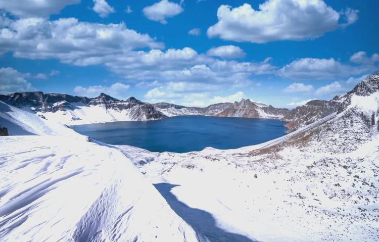 Ϊ�γ���ɽ�Ȱ���ɽ������η�壿Ұ�ˡ�ˮ�����վ�ʧ�ٵ����ش�˵