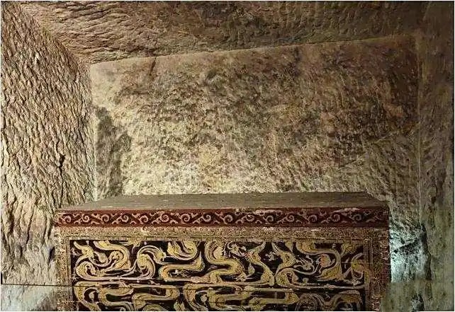 749�ֵ������أ����ݹ�ɽ��Ĺ�����¼����������