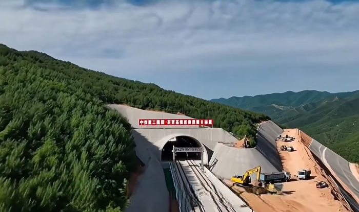 749�ֽ���ɽ������ʯ���¼�